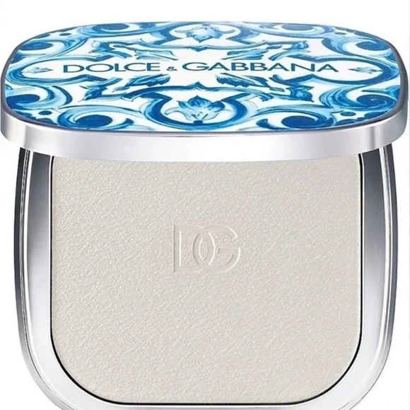 Dolce & Gabbana Solar Glow bare skin beautifier - Picture 3 of 10